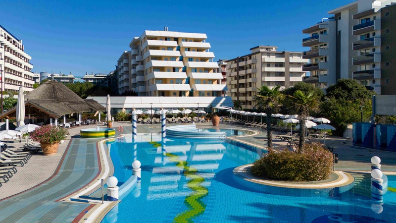  ApartHotel Holiday - Aparthotel Holiday a Bibione 